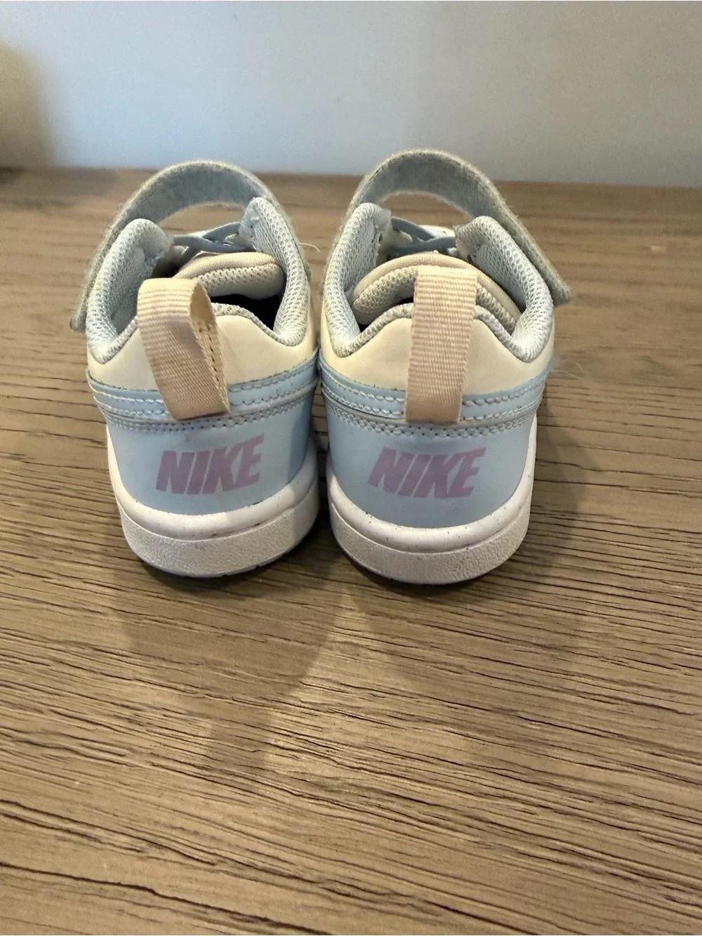 Nike Kids Light Blue and White Velcro Sneaker